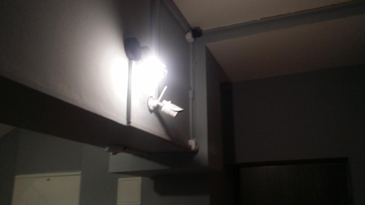 Apartament Venge -Cale Mieszkanie 46M2 Na Wylacznosc - Z Jedna Sypialnia I Jednym Sypialno-Salonem -3 Pietro Bez Windy- Rezerwacja Bez Karty Kredytowej-Klimatyzacja-Netflix-2 Lozeczka Dzieciece- Bezplatny Parking Publiczny Вроцлав Екстериор снимка