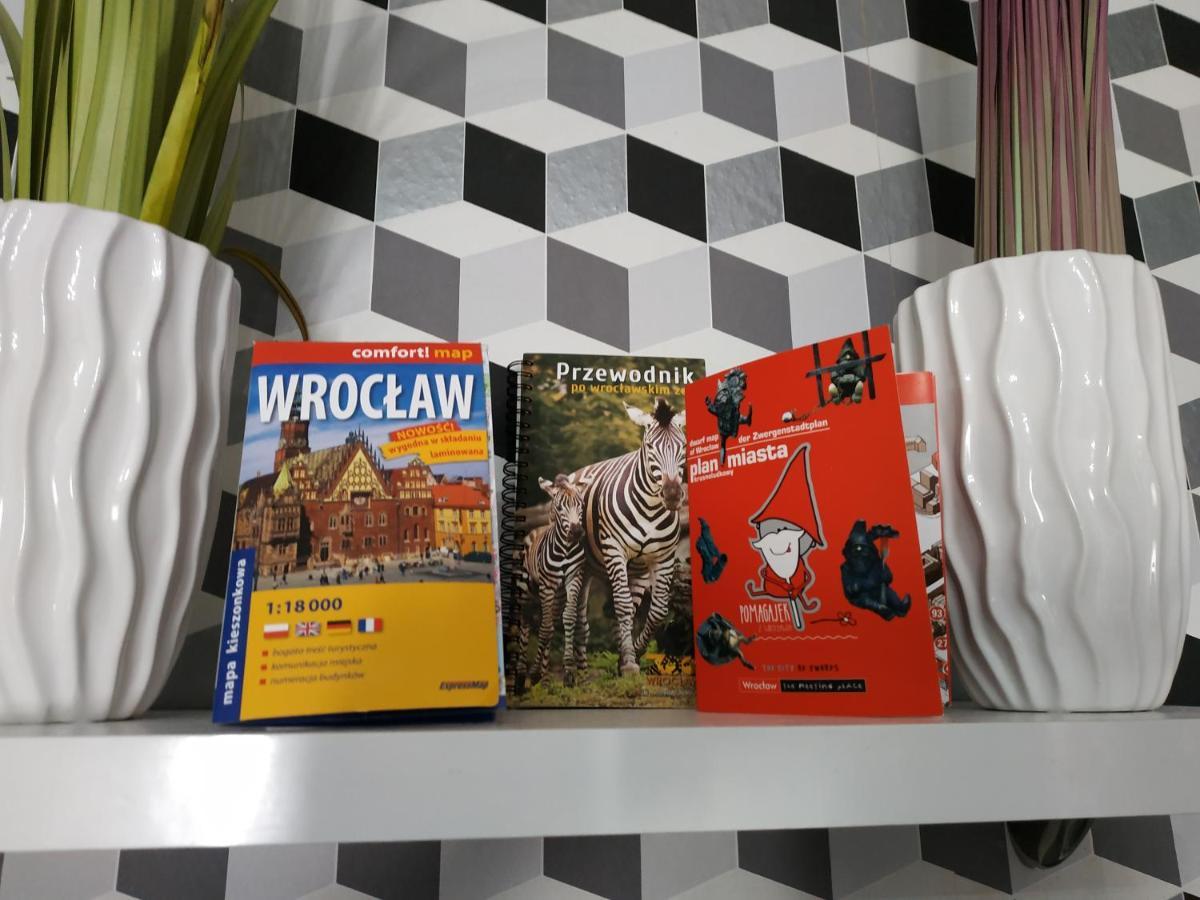 Apartament Venge -Cale Mieszkanie 46M2 Na Wylacznosc - Z Jedna Sypialnia I Jednym Sypialno-Salonem -3 Pietro Bez Windy- Rezerwacja Bez Karty Kredytowej-Klimatyzacja-Netflix-2 Lozeczka Dzieciece- Bezplatny Parking Publiczny Вроцлав Екстериор снимка