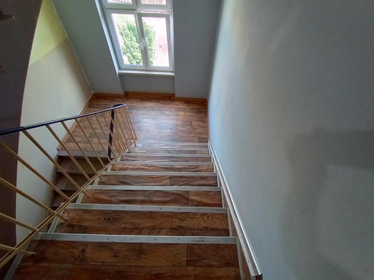 Apartament Venge -Cale Mieszkanie 46M2 Na Wylacznosc - Z Jedna Sypialnia I Jednym Sypialno-Salonem -3 Pietro Bez Windy- Rezerwacja Bez Karty Kredytowej-Klimatyzacja-Netflix-2 Lozeczka Dzieciece- Bezplatny Parking Publiczny Вроцлав Екстериор снимка