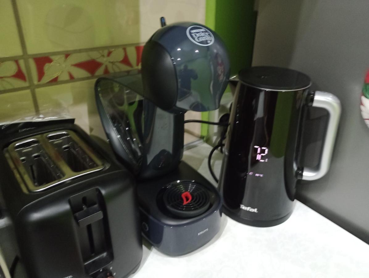 Apartament Venge -Cale Mieszkanie 46M2 Na Wylacznosc - Z Jedna Sypialnia I Jednym Sypialno-Salonem -3 Pietro Bez Windy- Rezerwacja Bez Karty Kredytowej-Klimatyzacja-Netflix-2 Lozeczka Dzieciece- Bezplatny Parking Publiczny Вроцлав Екстериор снимка