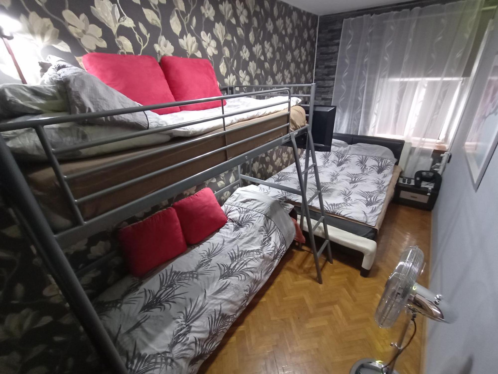 Apartament Venge -Cale Mieszkanie 46M2 Na Wylacznosc - Z Jedna Sypialnia I Jednym Sypialno-Salonem -3 Pietro Bez Windy- Rezerwacja Bez Karty Kredytowej-Klimatyzacja-Netflix-2 Lozeczka Dzieciece- Bezplatny Parking Publiczny Вроцлав Екстериор снимка
