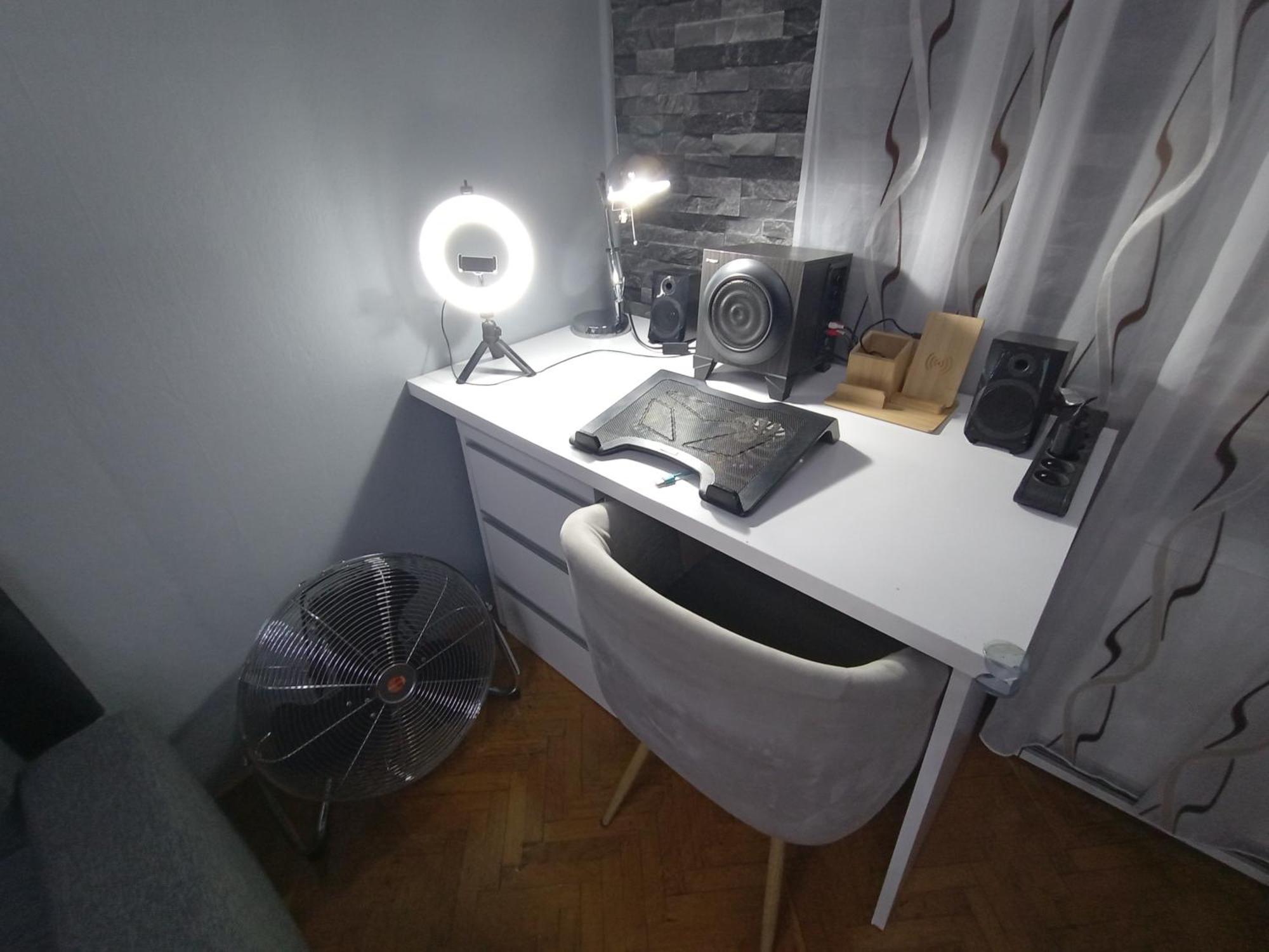 Apartament Venge -Cale Mieszkanie 46M2 Na Wylacznosc - Z Jedna Sypialnia I Jednym Sypialno-Salonem -3 Pietro Bez Windy- Rezerwacja Bez Karty Kredytowej-Klimatyzacja-Netflix-2 Lozeczka Dzieciece- Bezplatny Parking Publiczny Вроцлав Екстериор снимка