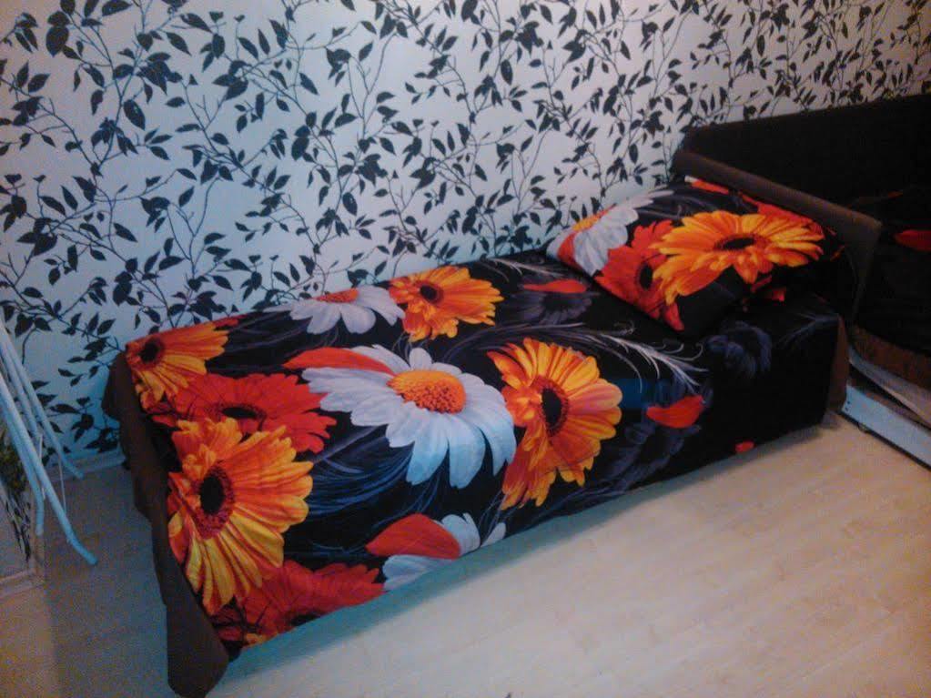 Apartament Venge -Cale Mieszkanie 46M2 Na Wylacznosc - Z Jedna Sypialnia I Jednym Sypialno-Salonem -3 Pietro Bez Windy- Rezerwacja Bez Karty Kredytowej-Klimatyzacja-Netflix-2 Lozeczka Dzieciece- Bezplatny Parking Publiczny Вроцлав Екстериор снимка
